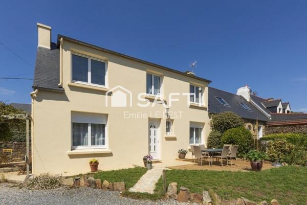 Propriété comprenant trois maisons dans un environnement calme et verdoyant