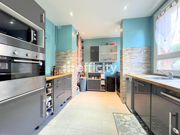 Appartement
         4 pièces
        - 80 m² Exclusivité 349 500 € *