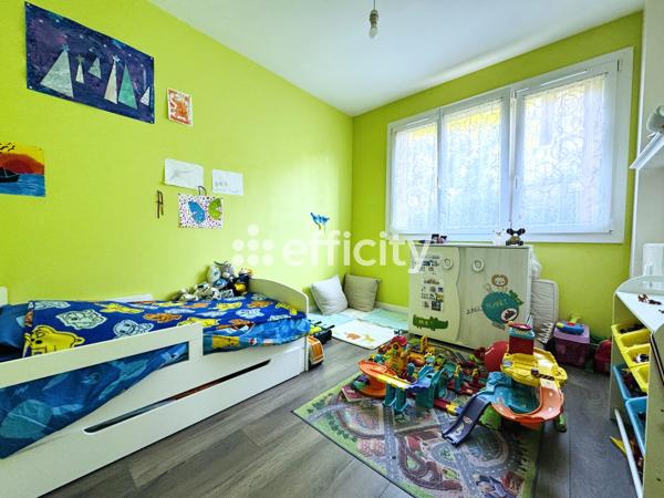 Appartement
         4 pièces
        - 80 m² Exclusivité 349 500 € *