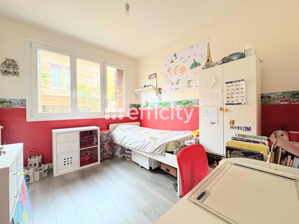 Appartement
         4 pièces
        - 80 m² Exclusivité 349 500 € *