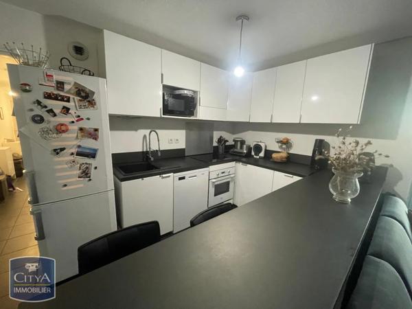 Appartement à louer 3 pièces 76.32m²