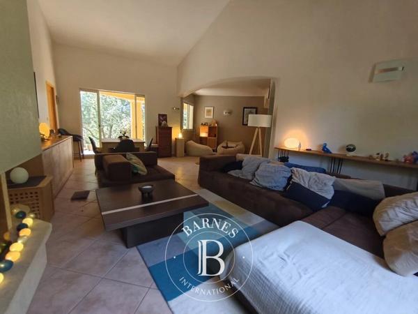 Saint-Clément-de-Rivière, Maison 3 Chambres -  170 m² à vendre