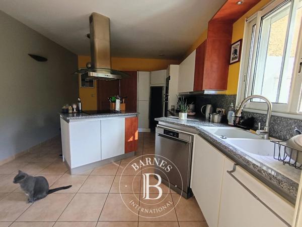 Saint-Clément-de-Rivière, Maison 3 Chambres -  170 m² à vendre