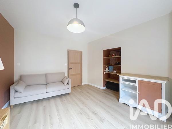 Maison à vendre 5 pièces 130 m² Saint-Saturnin-lès-Avignon