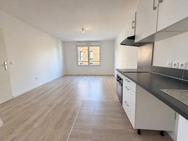 Appartement Ris Orangis 2 pièce(s) 42 m2