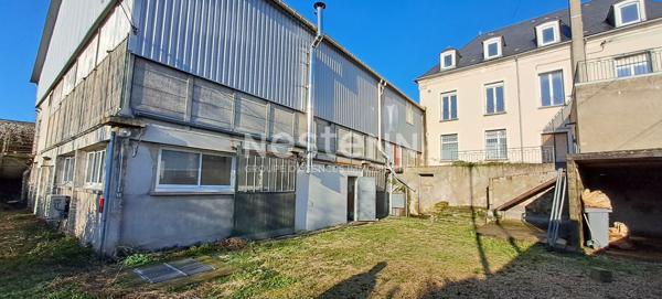 Ensemble immobilier avec 2 locaux commerciaux loués, 4 appartements et un hangar de 200 m2 sur Etampes quartier Saint-Martin à 650m de la gare RER C Saint-Martin d'Etampes