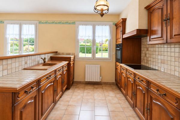 Pavillon, MARZY,  plain-pied, double garage, 3 chambres, 2h30 PARIS