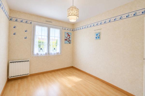 Pavillon, MARZY,  plain-pied, double garage, 3 chambres, 2h30 PARIS