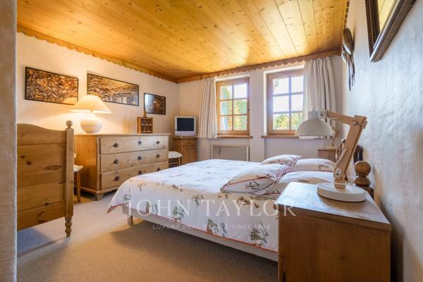 Superbe chalet de 9 chambres à Demi-Quartier