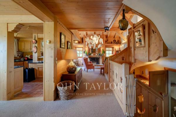 Superbe chalet de 9 chambres à Demi-Quartier