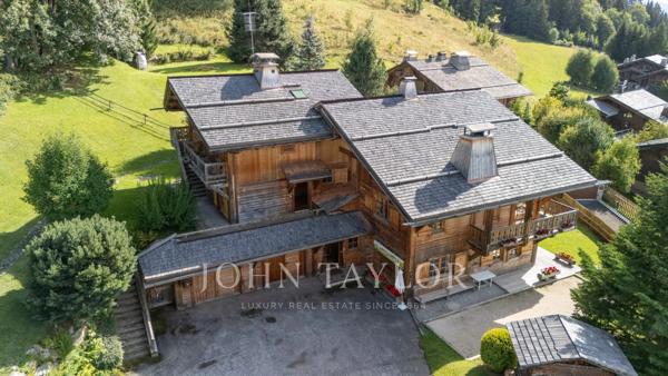 Superbe chalet de 9 chambres à Demi-Quartier