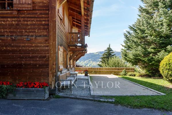 Superbe chalet de 9 chambres à Demi-Quartier