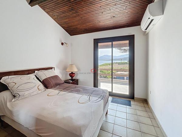 Maison pied dans l'eau