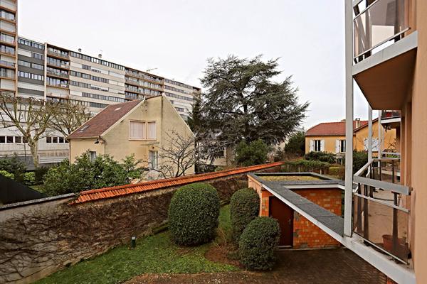 Appartement Nanterre 4 pièce(s) 88 m2 €405 000 ** - Référence 15331