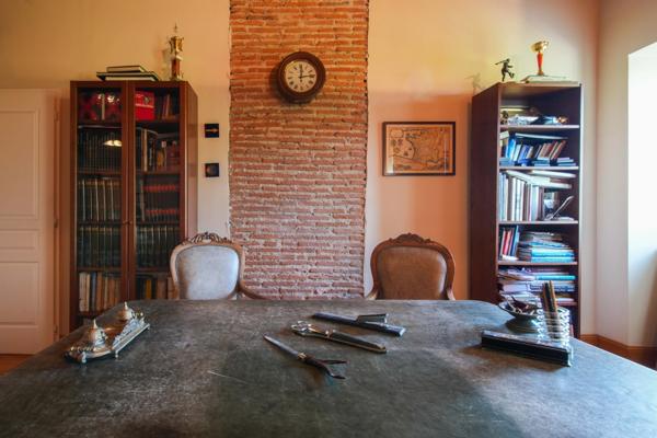 Propriété de Caractère et de charme proche de MONT DE MARSAN (40) - 430 M2 Habitables - Terrain 9000m2 environ