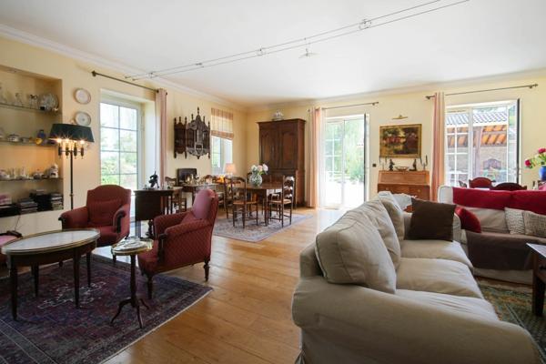 Propriété de Caractère et de charme proche de MONT DE MARSAN (40) - 430 M2 Habitables - Terrain 9000m2 environ