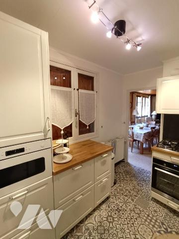 Vente Chalet T6 à rafraichir avec grand garage sur SEYNE