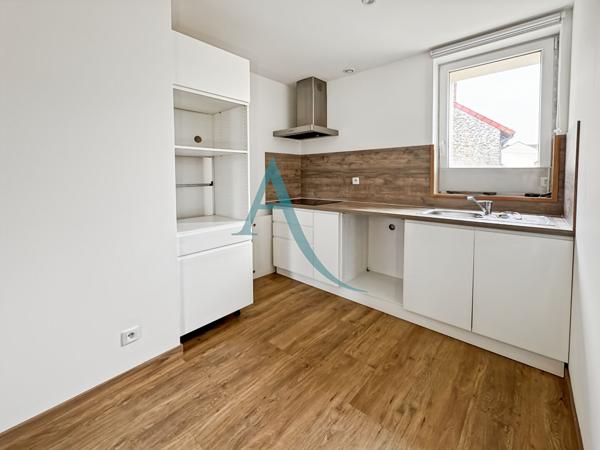 Duplex Centre ville Ballancourt 76,15 m²