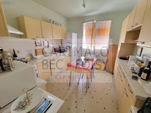 Maison à vendre à Cloyes-les-Trois-Rivières dans l'Eure-et-Loir (28220), ref : RCA/843   
Centre-ville