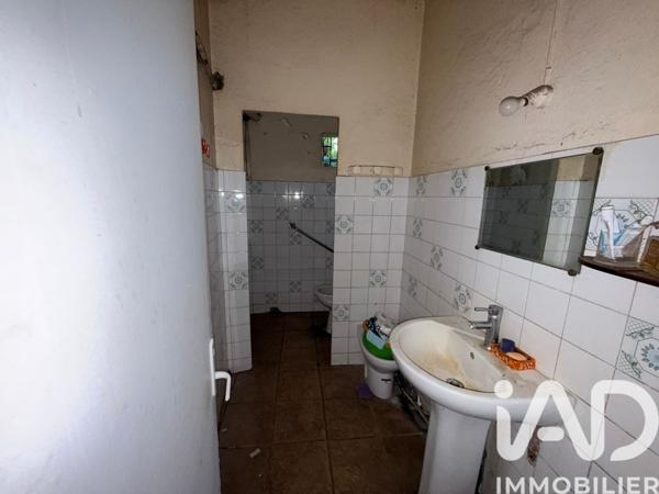 Immeuble à vendre 300 m² Saint-Pierre