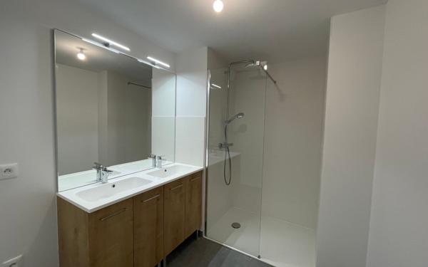 Appartement à louer    4 pièces •  Aytré