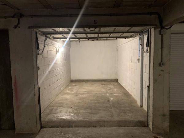 GARAGE A LOUER