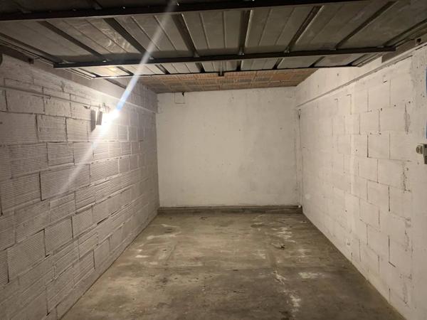 GARAGE A LOUER