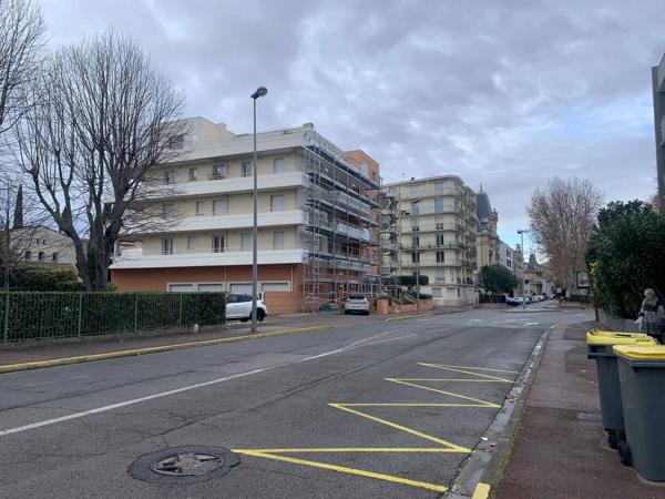 GARAGE A LOUER