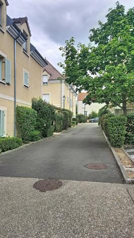 Appartement T2 dans une résidence calme idéalement situé au Chesnay-Rocquencourt