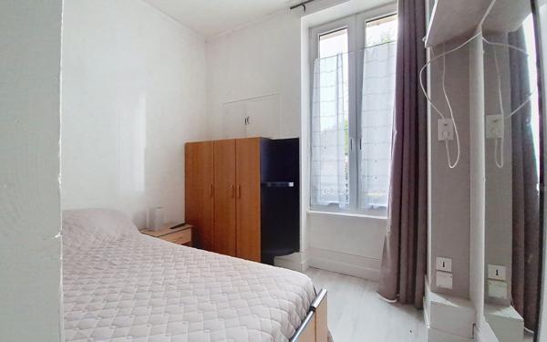 Immeuble à vendre    6 pièces • 94 m2 Néris-les-Bains