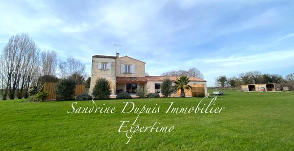 Chermignac (17460) CHERMIGNAC : Magnifique propriété rénovée 6 chambres. Idéale pour activité de chambres d'hôte, grande f