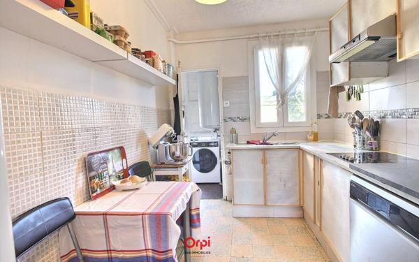 Appartement à vendre    4 pièces • 63 m2 Marseille 10