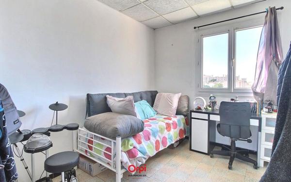 Appartement à vendre    4 pièces • 63 m2 Marseille 10