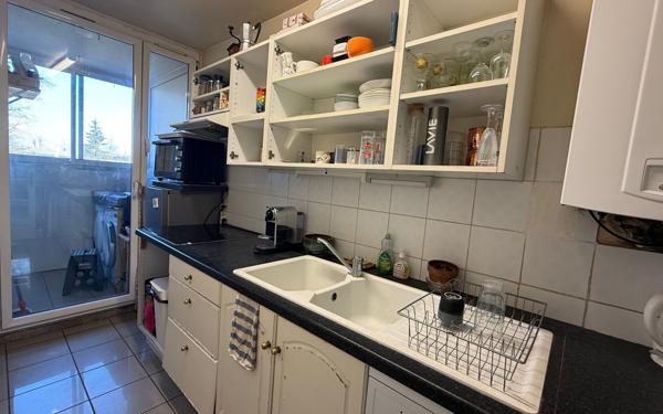 Appartement à vendre    3 pièces • 54 m2 Le Plessis-Trévise