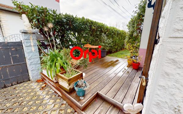 Appartement à vendre    4 pièces • 66 m2 Vaulx-en-Velin