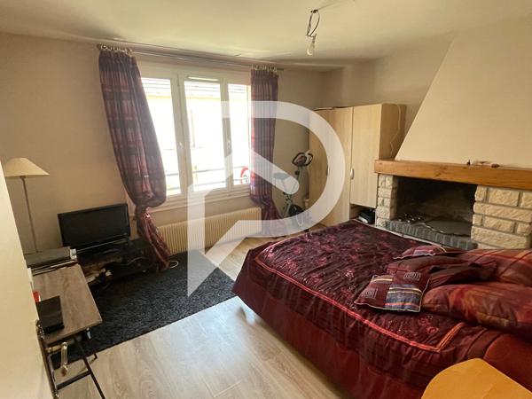 Immeuble 5 pièces 111 m2