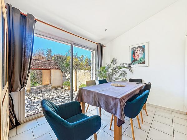 Maison à vendre à Plan de Cuques centre  - 4 pièces avec jardin