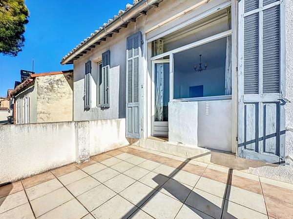 Maison à vendre à Plan de Cuques centre  - 4 pièces avec jardin