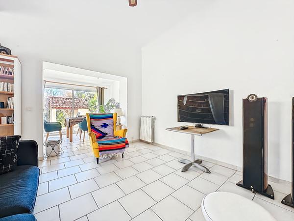 Maison à vendre à Plan de Cuques centre  - 4 pièces avec jardin