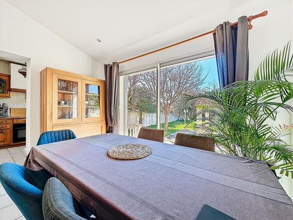 Maison à vendre à Plan de Cuques centre  - 4 pièces avec jardin