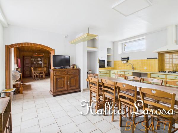 Maison type 7 avec Garage et Jardin