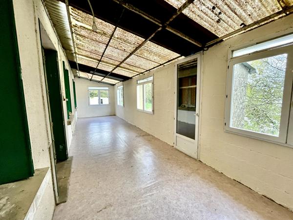 Pavillon sur plus d'1 hectare avec dépendances ? Betz-le-Château [REF. 6843]