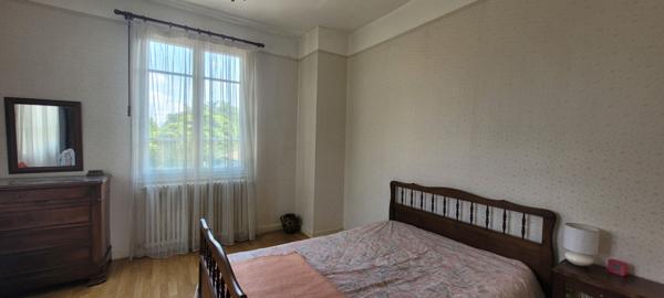 A vendre Maison Montauban T5 avec 4 chambres, garages et jardin