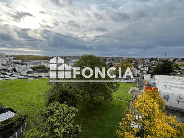 À vendre Appartement 4 pièces 83.86 m² - Châtellerault 86100