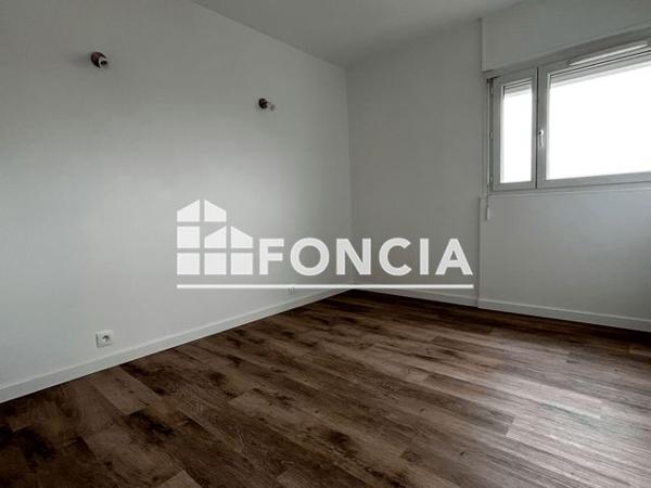 À vendre Appartement 4 pièces 83.86 m² - Châtellerault 86100