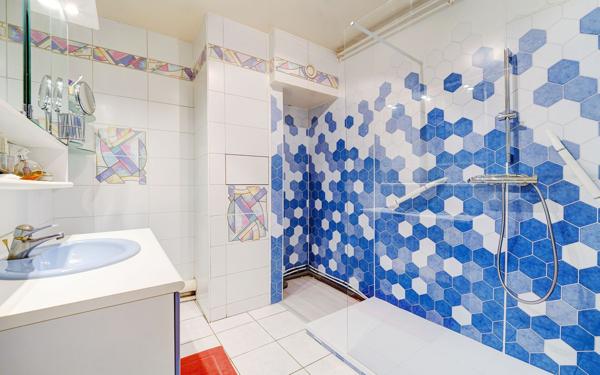 Appartement à vendre    2 pièces • 145,94 m2 Paris 14