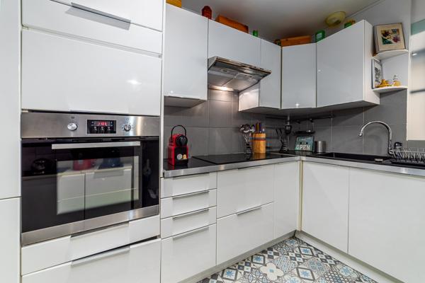 Appartement Suresnes 3 pièce(s) 72.30 m2