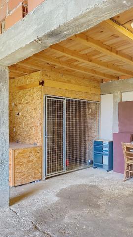 A vendre a Feugarolles Maison en pierre avec pension canine, dépendances et terrain