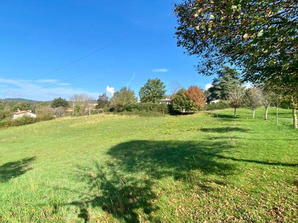 grand terrain à bâtir