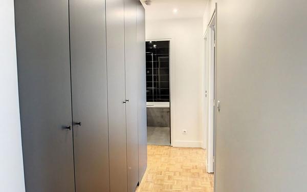 Appartement à louer    4 pièces • 81,59 m2 Thiais
